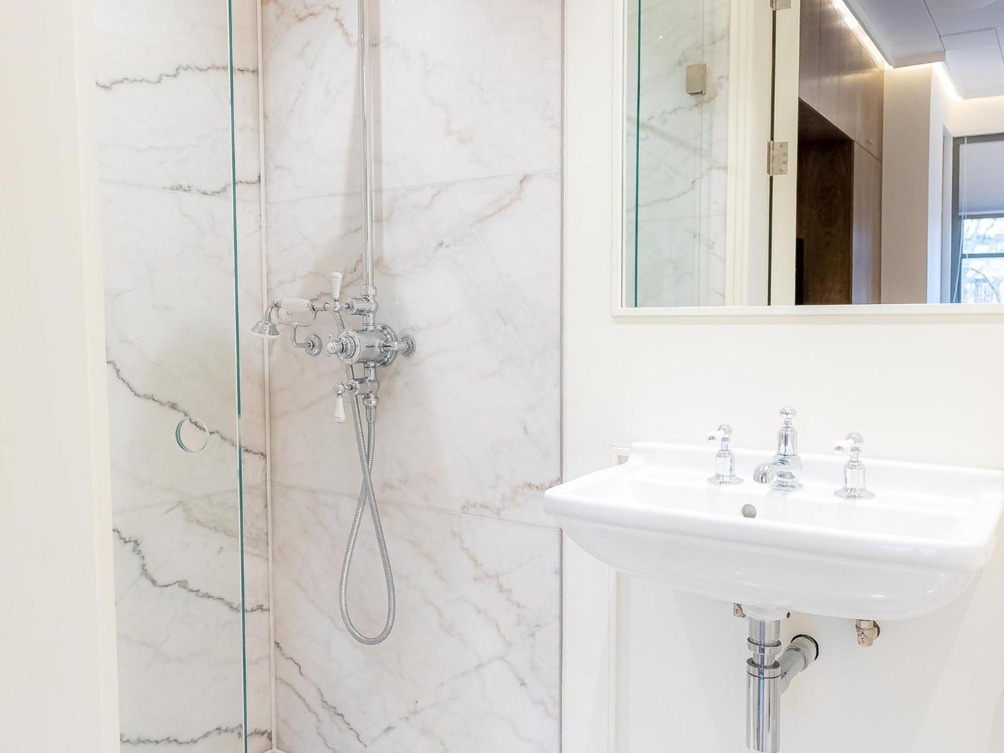 Modern Deluxe Five Bedroom House Near Chalk Farm Station By Belvilla London Exterior foto